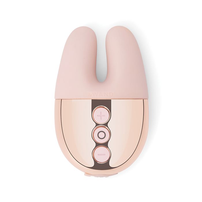 Le Wand Double Vibe Luxury Vibrator on Flawless Nite